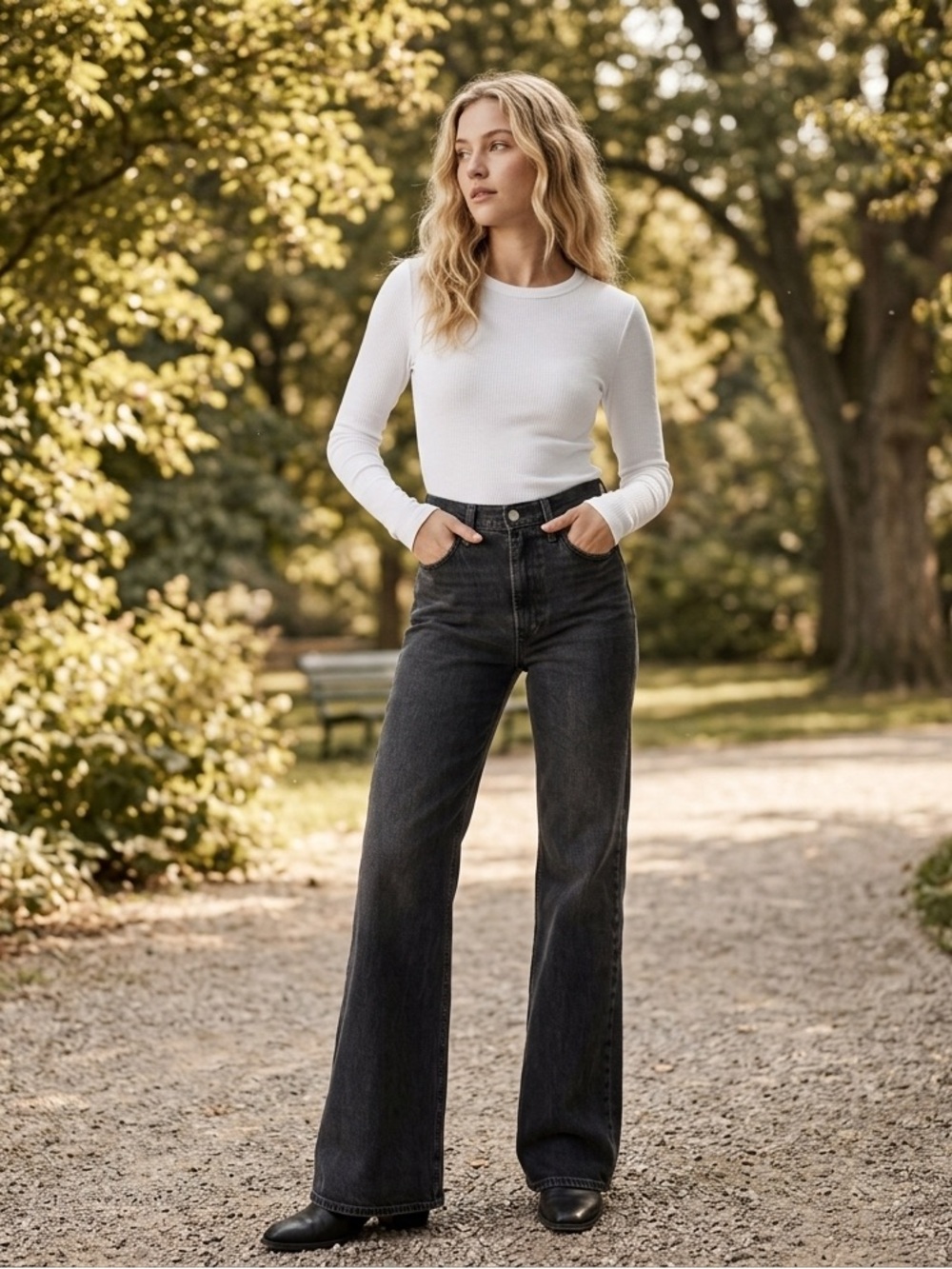 Levi's Ribcage Bell Flared Jeans - Black Wash